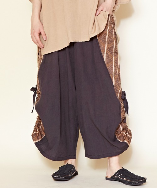 チャイハネ（チャイハネ）の「【チャイハネ】セイージャMEN'S変形ドレープパンツ（その他パンツ・メンズ・ブラック/ブラウン/レッド/カーキ・FREE）」の2枚目の写真