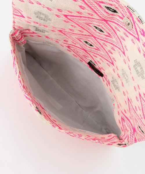 B:MING by BEAMS（ビーミングバイビームス）の「＜InRed 6月号掲載＞AVANI / バティッククラッチ（クラッチバッグ・レディース・ブラック/ピンク・ONE SIZE）」の22枚目の写真