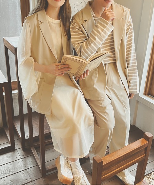 Ambre Neige(アンブルネージュ)の「【ユニセックス】スリットテーラージレ/WEB/EC限定商品(ベスト・レディース・ベージュ/アイボリー・MEDIUM/LARGE)」の20枚目の写真