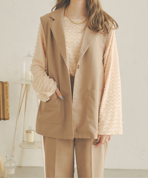 Ambre Neige(アンブルネージュ)の「【ユニセックス】スリットテーラージレ/WEB/EC限定商品(ベスト・レディース・ベージュ/アイボリー・MEDIUM/LARGE)」の14枚目の写真