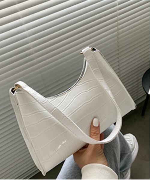 NiiNa(ニーナ)の「【NiiNa】ワンハンドルクロコバッグ(ハンドバッグ・レディース・ホワイト/ブラック/ピンク/グリーン/イエロー・FREE)」の21枚目の写真