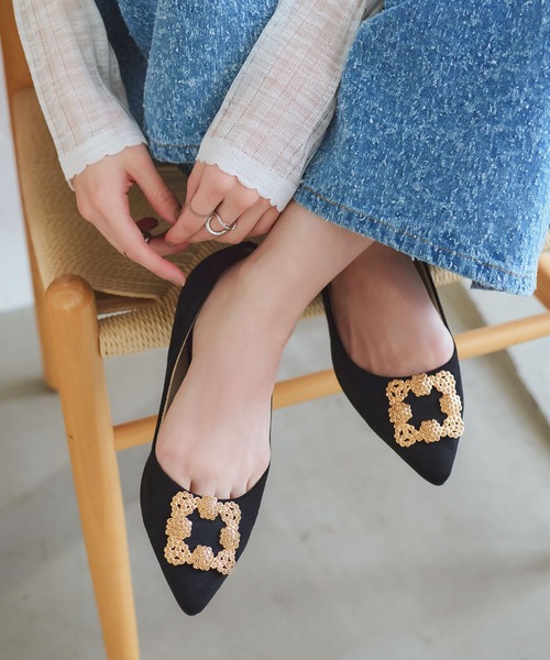 KOBE LETTUCE（コウベレタス）の「ビジューフラットポインテッドトゥパンプス（パンプス・レディース・ブラック/グレー系/ピンクベージュ/ネイビー/ホワイト系その他/ブラック系その他/ブラック系その他2/ホワイト/ブラック系その他3/ネイビー系/ベージュ系/シルバー系/ブラウン系/ブラウン系1/ブラック系その他4/ブルー系・M/L/LL/S/SS/3L）」の18枚目の写真