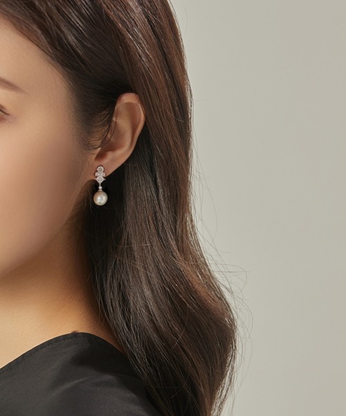 DRESS PLUS（ドレスプラス）の「ピアス アクセサリー パーティーピアス レディース 結婚式（ピアス（両耳用）・レディース・ホワイト・フリー）」の2枚目の写真