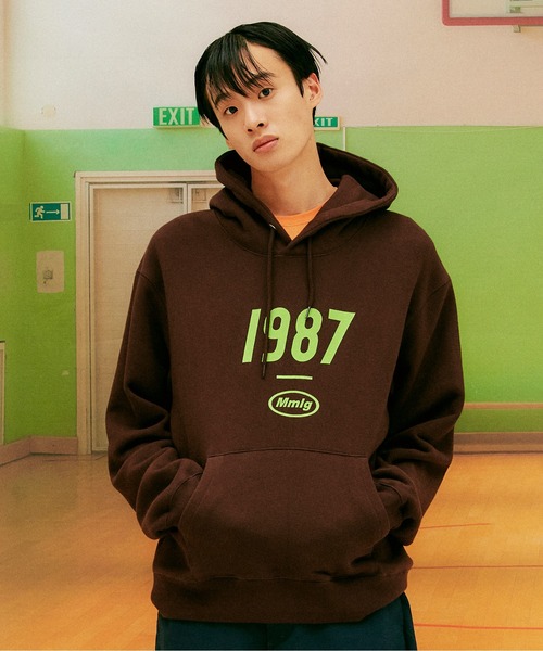 87mm(87mm)の「【87MM / Mmlg】19MG HOOD / パルチムエムエム Mmlg 19MG フロントロゴ フーディー(パーカー・レディース・ブラウン/ネイビー/ナチュラル/グレー/ブラック/ブルー・MEDIUM/LARGE/SMALL)」の8枚目の写真