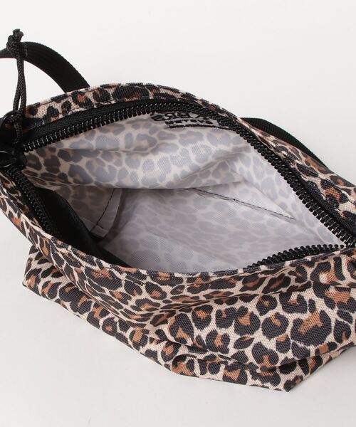 FREDRIK PACKERS（フレドリックパッカーズ）の「FREDRIK PACKERS / フレドリックパッカーズ / 1000D FAM SHOULDER <M>（ショルダーバッグ・レディース・ホワイト/レオパード/ブラック/オリーブ/ブラウン系その他・ONESIZE）」の11枚目の写真