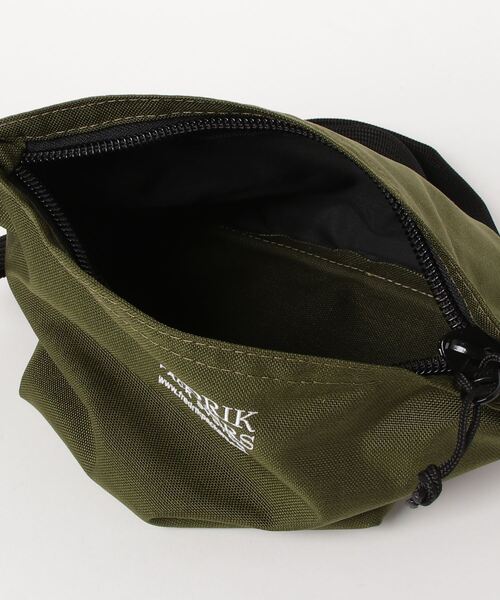 FREDRIK PACKERS（フレドリックパッカーズ）の「FREDRIK PACKERS / フレドリックパッカーズ / 1000D FAM SHOULDER <M>（ショルダーバッグ・レディース・ホワイト/レオパード/ブラック/オリーブ/ブラウン系その他・ONESIZE）」の12枚目の写真