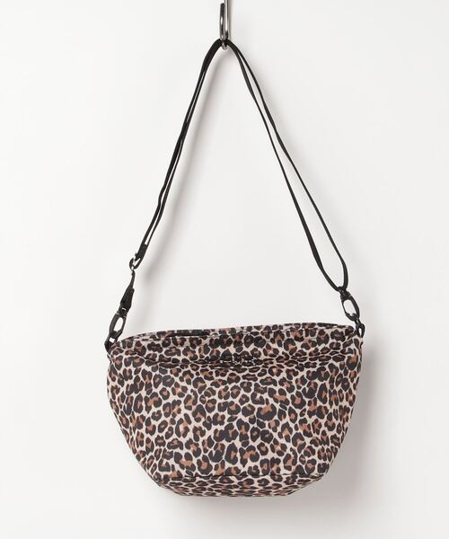 FREDRIK PACKERS（フレドリックパッカーズ）の「FREDRIK PACKERS / フレドリックパッカーズ / 1000D FAM SHOULDER <M>（ショルダーバッグ・レディース・ホワイト/レオパード/ブラック/オリーブ/ブラウン系その他・ONESIZE）」の18枚目の写真