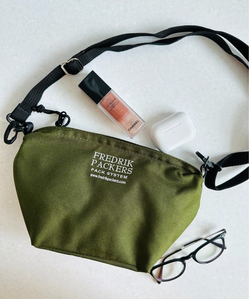 FREDRIK PACKERS（フレドリックパッカーズ）の「FREDRIK PACKERS / フレドリックパッカーズ / 1000D FAM SHOULDER <M>（ショルダーバッグ・レディース・ホワイト/レオパード/ブラック/オリーブ/ブラウン系その他・ONESIZE）」の6枚目の写真