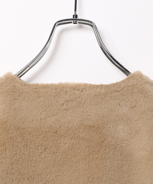 GLOBAL WORK(グローバルワーク)の「ファーベスト/AND YUA ANY/176307(ベスト・キッズ・アイボリー/ベージュ・FREE)」の14枚目の写真