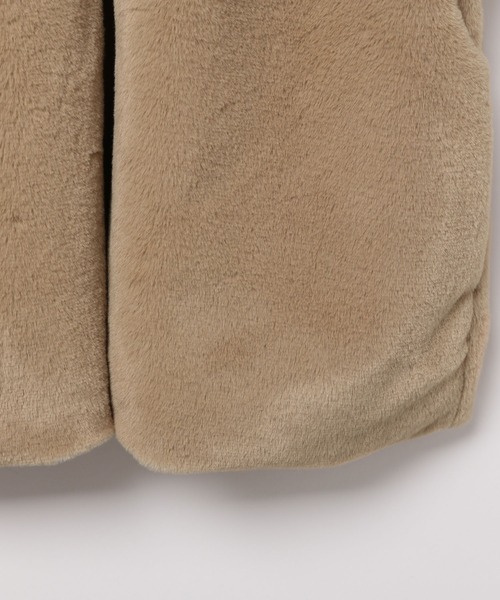 GLOBAL WORK(グローバルワーク)の「ファーベスト/AND YUA ANY/176307(ベスト・キッズ・アイボリー/ベージュ・FREE)」の15枚目の写真