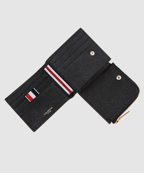THOM BROWNE（トムブラウン）の「BILLFOLD W/ FOLD OUT COIN PURSE IN PEBBLE GRAIN LEATHER（財布・メンズ・ブラック・ONE SIZE）」の4枚目の写真