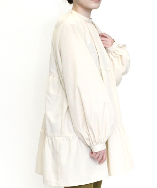 STYLEBLOCK(スタイルブロック)の「先染めストライプボリュームスリーブティアードブラウス(シャツ/ブラウス・レディース・ネイビー/クリーム/ライトブルー・M)」の6枚目の写真