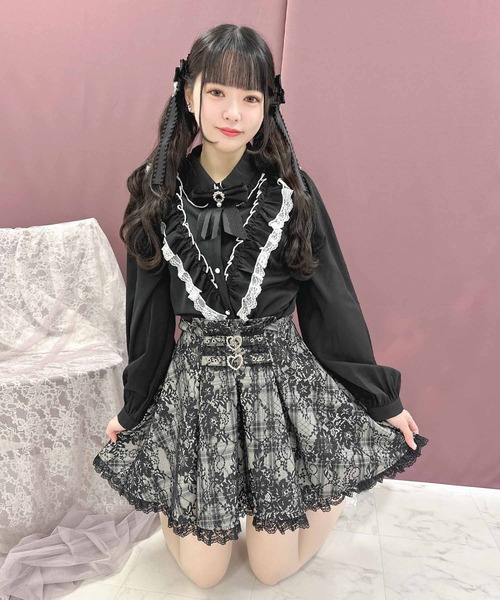 ROJITA(ロジータ)の「ラッフルフリル配色ブラウス(シャツ/ブラウス・レディース・ホワイト/ピンク/ブラック・FREE)」の2枚目の写真