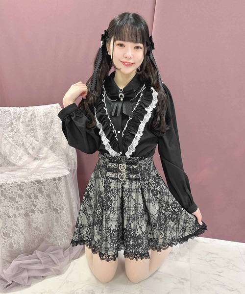 ROJITA(ロジータ)の「ラッフルフリル配色ブラウス(シャツ/ブラウス・レディース・ホワイト/ピンク/ブラック・FREE)」の12枚目の写真