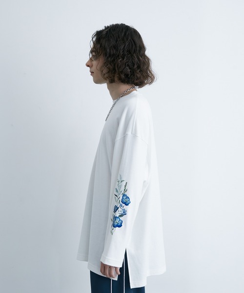 JUNRED(ジュンレッド)の「スリーブフラワープリントルーズプルオーバー(Tシャツ/カットソー・メンズ・ブラック/ホワイト・S/M/L)」の11枚目の写真
