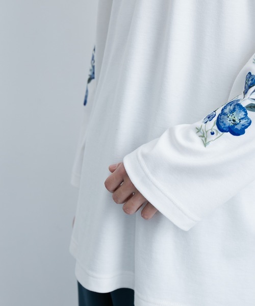 JUNRED(ジュンレッド)の「スリーブフラワープリントルーズプルオーバー(Tシャツ/カットソー・メンズ・ブラック/ホワイト・S/M/L)」の20枚目の写真