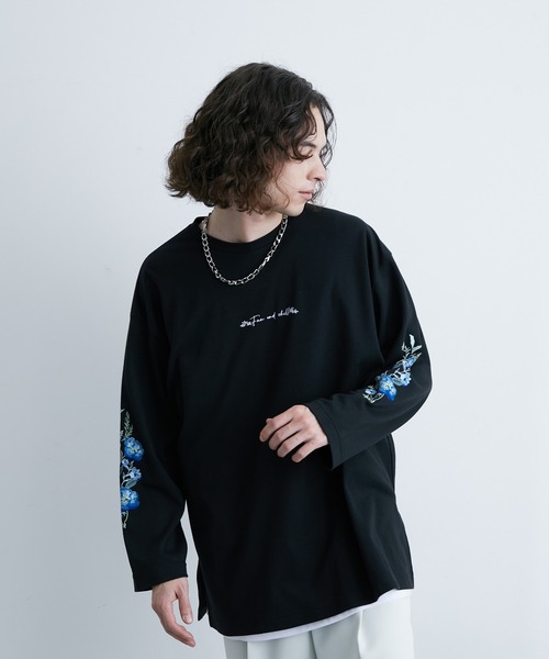 JUNRED(ジュンレッド)の「スリーブフラワープリントルーズプルオーバー(Tシャツ/カットソー・メンズ・ブラック/ホワイト・S/M/L)」の4枚目の写真