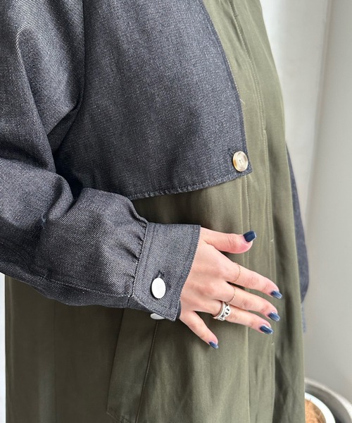 DouDou(ドゥドゥ)の「【WEB限定】デニム切替ステンカラーコート(その他アウター・レディース・カーキ・FREE)」の21枚目の写真