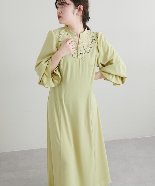 natural couture（ナチュラルクチュール）の「オケージョン対応可能 / ビンテージモチーフレース切替ワンピース（ドレス・レディース・オフホワイト/モカ/イエロー・FREE）」の17枚目の写真