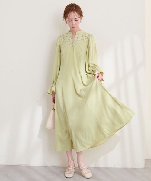 natural couture（ナチュラルクチュール）の「オケージョン対応可能 / ビンテージモチーフレース切替ワンピース（ドレス・レディース・オフホワイト/モカ/イエロー・FREE）」の16枚目の写真