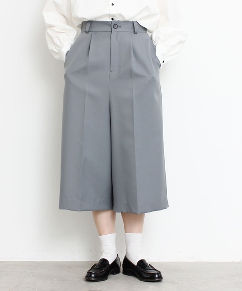 I am I in fact...(アイアムアイインファクト)の「SHIKAKU pants(その他パンツ・レディース・ブラック/グレー・FREE)」の2枚目の写真