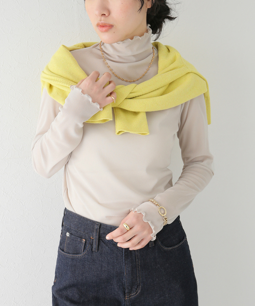 La TOTALITE(ラトータリテ)の「シアーハイネックカットソー(Tシャツ/カットソー・レディース・ベージュ/ホワイト/ブラック・FREE)」の3枚目の写真