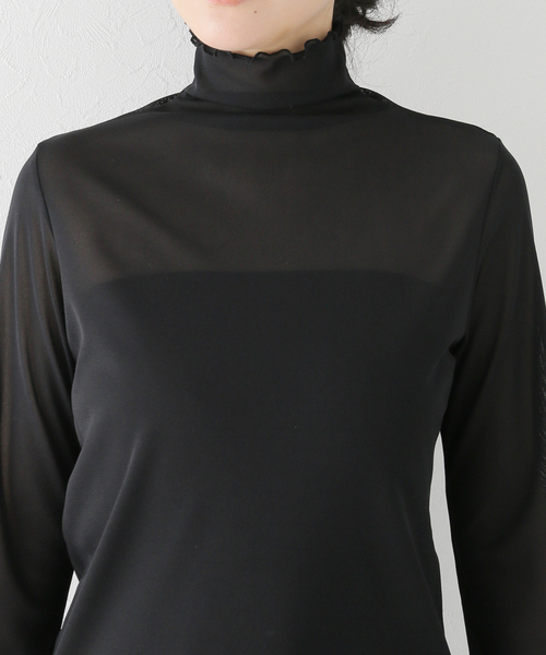 La TOTALITE(ラトータリテ)の「シアーハイネックカットソー(Tシャツ/カットソー・レディース・ベージュ/ホワイト/ブラック・FREE)」の8枚目の写真