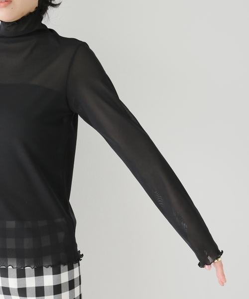 La TOTALITE(ラトータリテ)の「シアーハイネックカットソー(Tシャツ/カットソー・レディース・ベージュ/ホワイト/ブラック・FREE)」の10枚目の写真