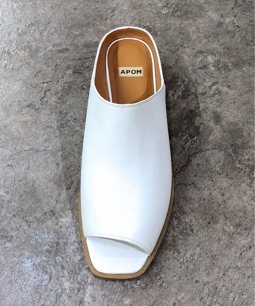 enchanted(エンチャンテッド)の「《APOM》本革カバーミュールサンダル(サンダル・レディース・ホワイト/ブラック/ベージュ・35/36/37/38/39/40)」の13枚目の写真