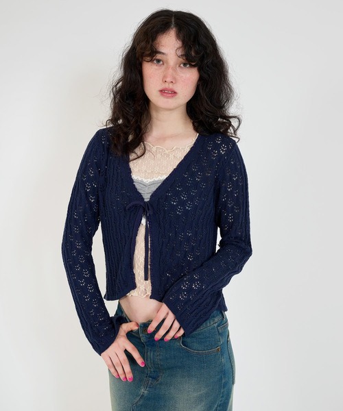 TINA:JOJUN(ティーナジョジュン)の「フロントリボン ニットカーディガン TINA:JOJUN(カーディガン/ボレロ・レディース・ネイビー/アイボリー/ダークパープル・M)」の17枚目の写真