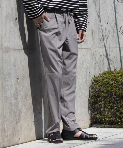 GLOSTER（グロスター）の「【GLOSTER/グロスター】サマートロピカル タック入りイージーパンツ イージーケア（その他パンツ・メンズ・グレイッシュベージュ/グリーン/ネイビー・S/L/M）」の5枚目の写真