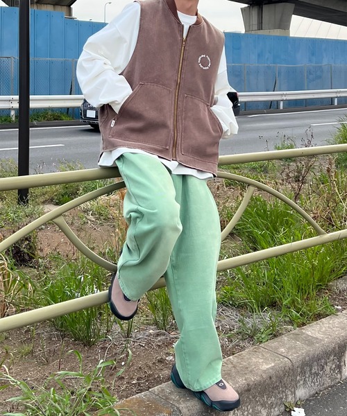 Perushu（ペルーシュ）の「サイドデザインブリーチワイドデニム