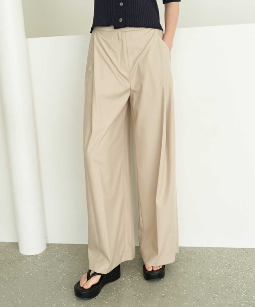 MOHAN(モハン)の「【MOHAN 】TOR ダイアグリー タック トラウザー / TOR DIAGONAL TUCK TROUSER(スラックス・レディース・ライトグレー/ライトベージュ・SMALL/MEDIUM)」の1枚目の写真