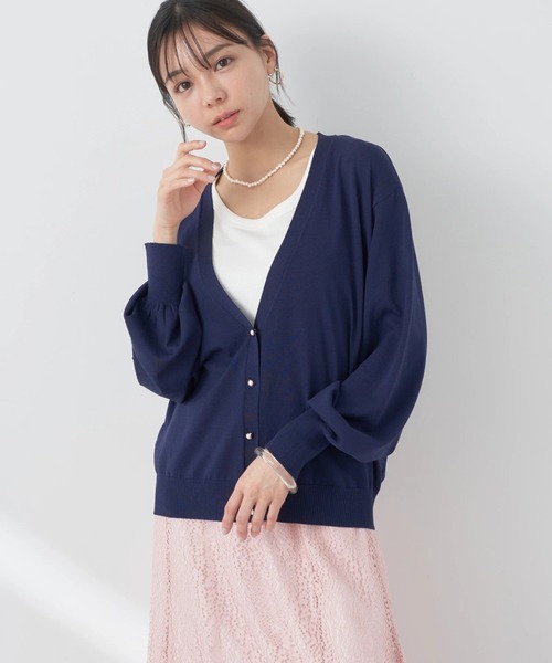 earth music&ecology（アースミュージックアンドエコロジー）の「ヴィンテージボタンカーディガン（カーディガン/ボレロ・レディース・ネイビー/イエロー/レッド/グリーン/サックスブルー/オフホワイト・FREE）」の4枚目の写真