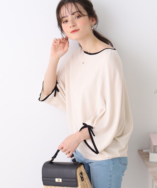 couture brooch(クチュールブローチ)の「◆【ゆるっとドルマンニットで抜け感、上品レディ。】袖リボンドルマンニット(ニット/セーター・レディース・アイボリー/サックスブルー/ブラック/ピンク系・38/42)」の20枚目の写真