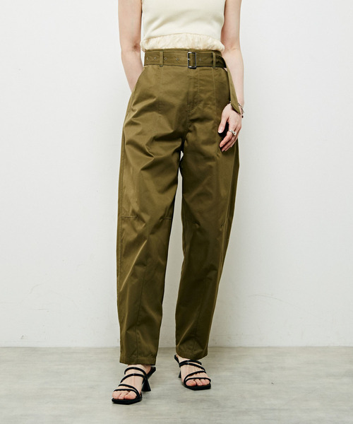 SOFFITTO（ソフィット）の「カーヴベルト付きパンツ（その他パンツ・レディース・カーキ/グレイッシュベージュ・S/M）」の2枚目の写真