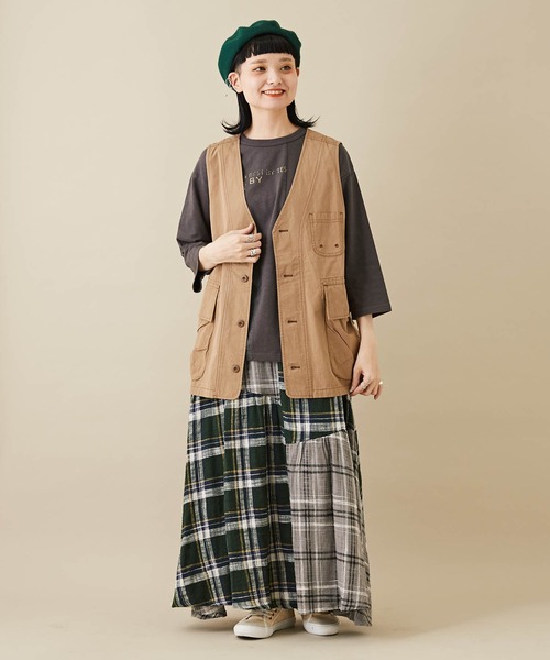 CUBE SUGAR（キューブシュガー）の「無地綿ダンプVネックベスト（ベスト・レディース・ベージュ/ネイビー/オレンジ・M）」の9枚目の写真