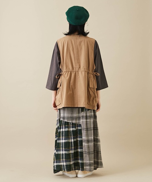 CUBE SUGAR（キューブシュガー）の「無地綿ダンプVネックベスト（ベスト・レディース・ベージュ/ネイビー/オレンジ・M）」の11枚目の写真