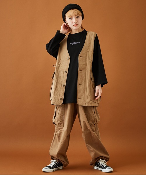 CUBE SUGAR（キューブシュガー）の「無地綿ダンプVネックベスト（ベスト・レディース・ベージュ/ネイビー/オレンジ・M）」の4枚目の写真