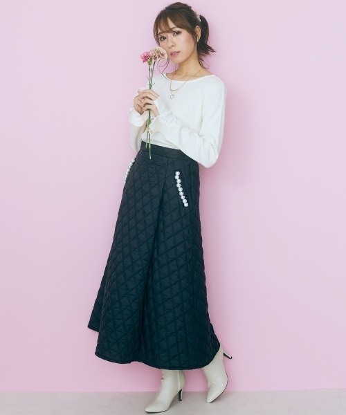 marun（マルン）の「＜大きいサイズ＞ パール調ボタン付き袖口スリットカットソー marun（Tシャツ/カットソー・レディース・チャコール/アイボリー・4L/L/LL/5L/3L）」の20枚目の写真