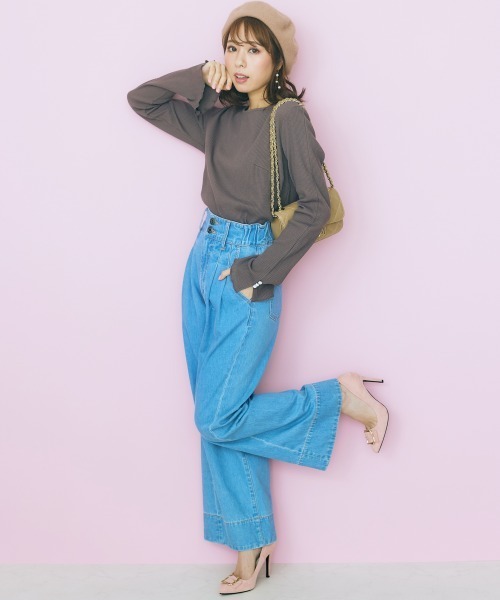 marun（マルン）の「＜大きいサイズ＞ パール調ボタン付き袖口スリットカットソー marun（Tシャツ/カットソー・レディース・チャコール/アイボリー・4L/L/LL/5L/3L）」の16枚目の写真