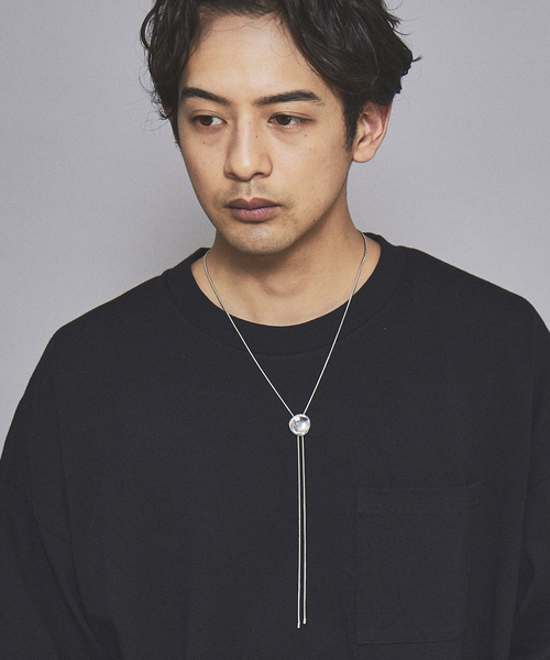 MYSELF ABAHOUSE（マイセルフアバハウス）の「【Leonor】ユニセックス メタルプレート カラーストーン ループタイ（ネックレス・メンズ・ホワイト/ブラック/シルバー/ブルー系その他・フリー）」の15枚目の写真