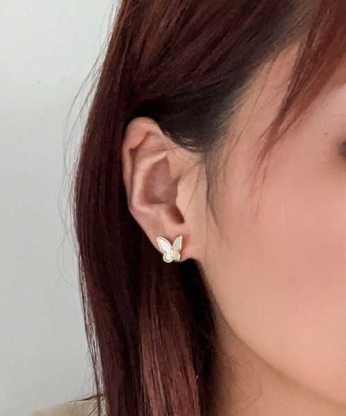 CHOUEL closet】シェル調バタフライピアス（ピアス（両耳用