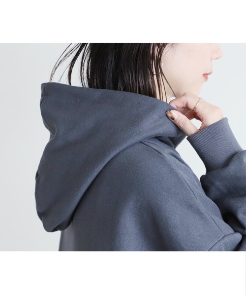 reca（レカ）の「オーバーサイズロゴプリントパーカー（パーカー・レディース・チャコール/グレー/キナリ/ネイビー・FREE）」の10枚目の写真