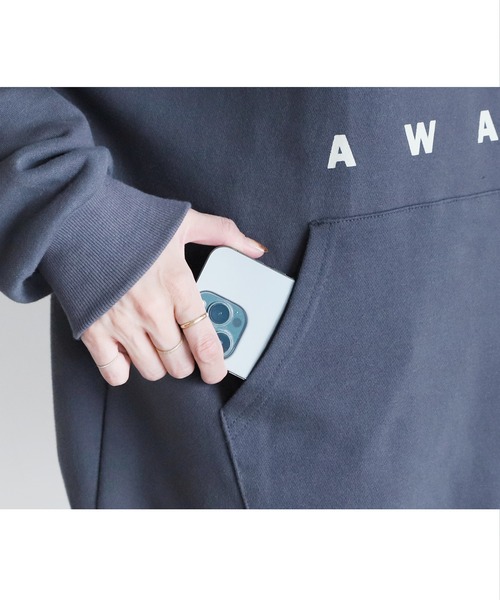 reca（レカ）の「オーバーサイズロゴプリントパーカー（パーカー・レディース・チャコール/グレー/キナリ/ネイビー・FREE）」の12枚目の写真