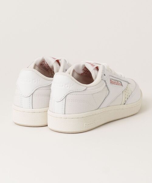 Reebok（リーボック）の「クラブシー 85 ヴィンテージ / CLUB C 85 VINTAGE（スニーカー・メンズ・オフホワイト/ホワイト・26.0cm/24.0cm/23.0cm/25.0cm/24.5cm/23.5cm/28.5cm/22.5cm/29.0cm/27.0cm/27.5cm/25.5cm/28.0cm/26.5cm）」の11枚目の写真