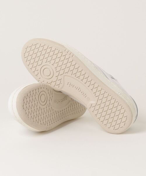 Reebok（リーボック）の「クラブシー 85 ヴィンテージ / CLUB C 85 VINTAGE（スニーカー・メンズ・オフホワイト/ホワイト・26.0cm/24.0cm/23.0cm/25.0cm/24.5cm/23.5cm/28.5cm/22.5cm/29.0cm/27.0cm/27.5cm/25.5cm/28.0cm/26.5cm）」の12枚目の写真