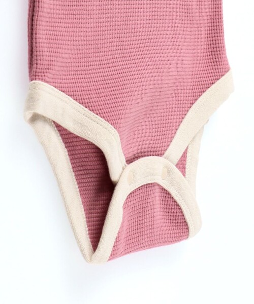BRANSHES(ブランシェス)の「【WEB限定/ベビー/綿100%やわらかワッフル】長袖ボディスーツ(ロンパース・キッズ・アイボリー/ライトピンク/ピンク/グレイッシュベージュ・80/70)」の19枚目の写真