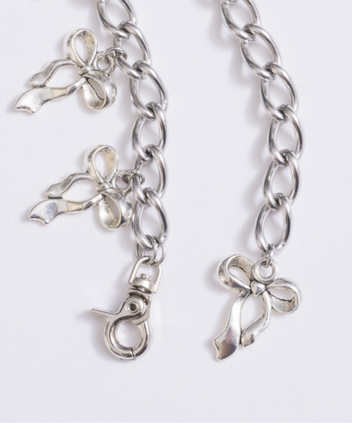 musubore（ムスボレ）の「ribbon charm bracelet / リボンチャームブレスレット（ブレスレット・レディース・シルバー・FREE）」の5枚目の写真