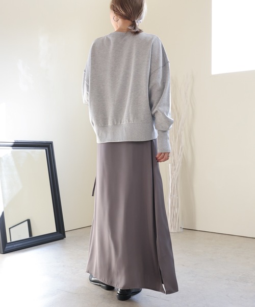 ULEULA(ウルア)の「裏毛スウェットトレーナー(スウェット・レディース・グレー/ブラック/アイボリー・FREE)」の7枚目の写真